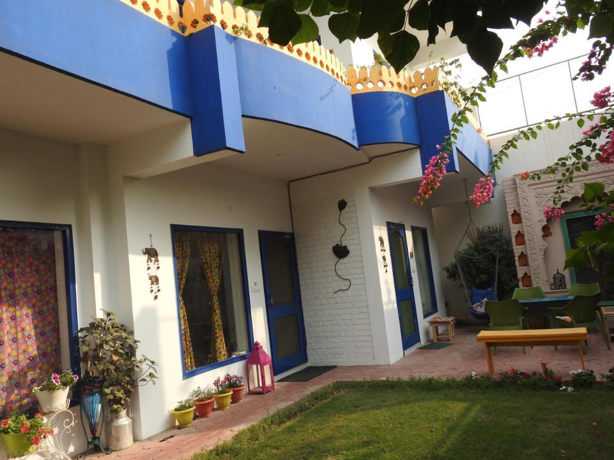 Coral Country Homestay Agra  Ngoại thất bức ảnh